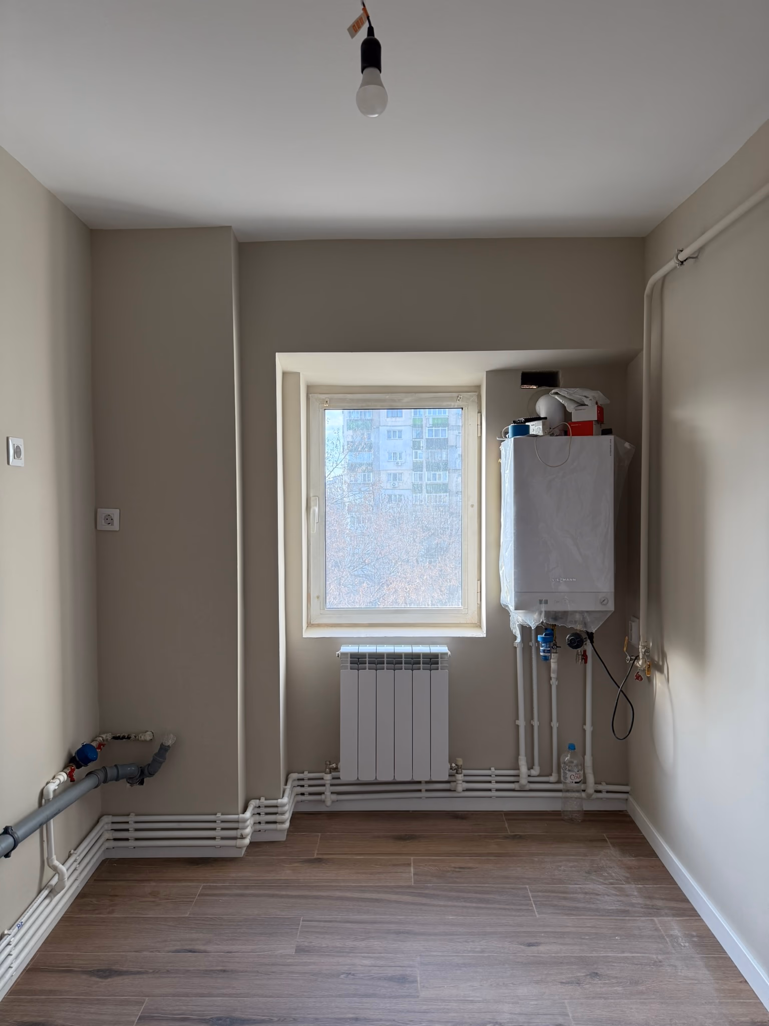 Zugrav Iași — 8. Renovare baie (Iași) — După 6