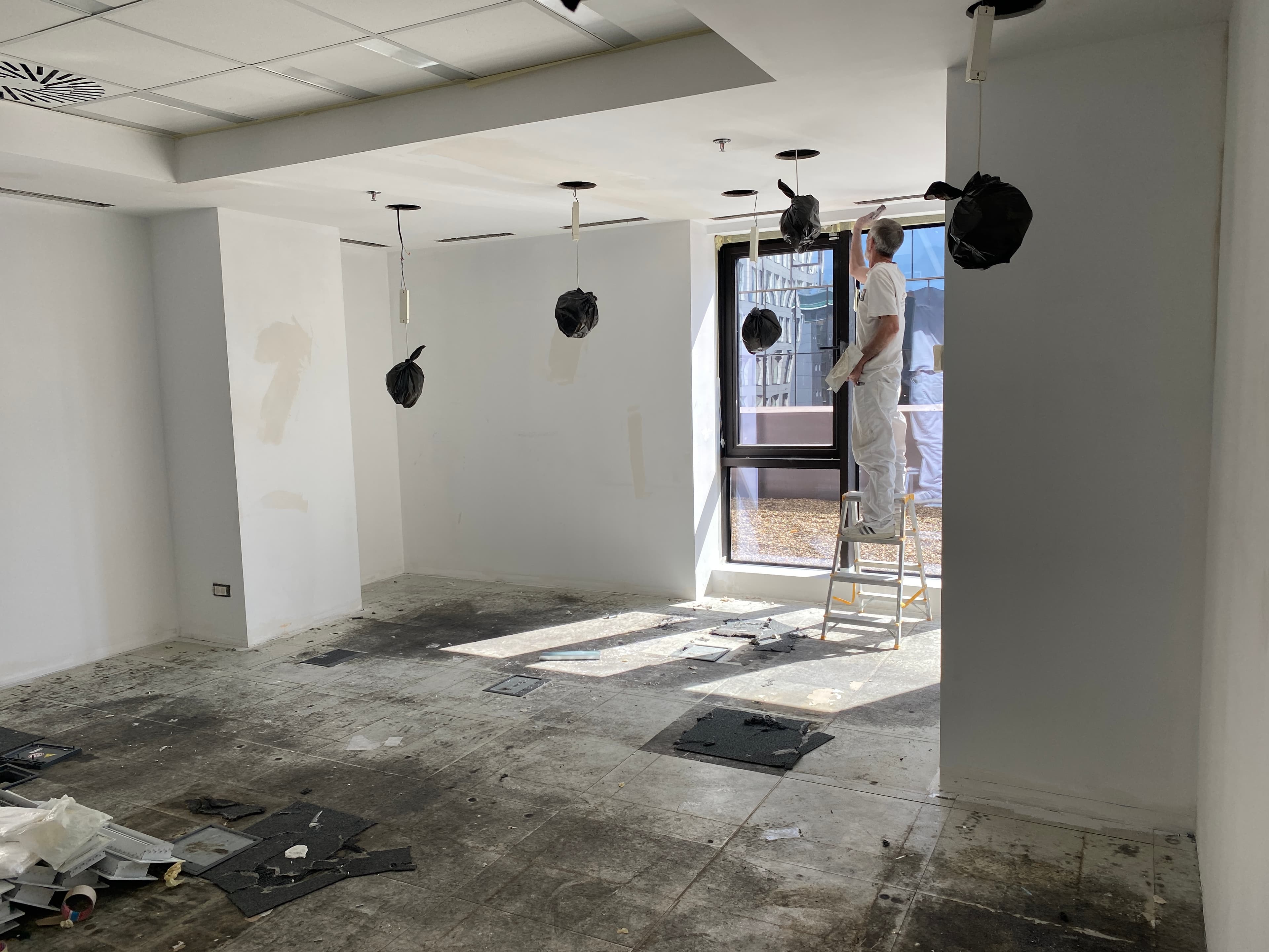 Renovare spațiu comercial, birou 3