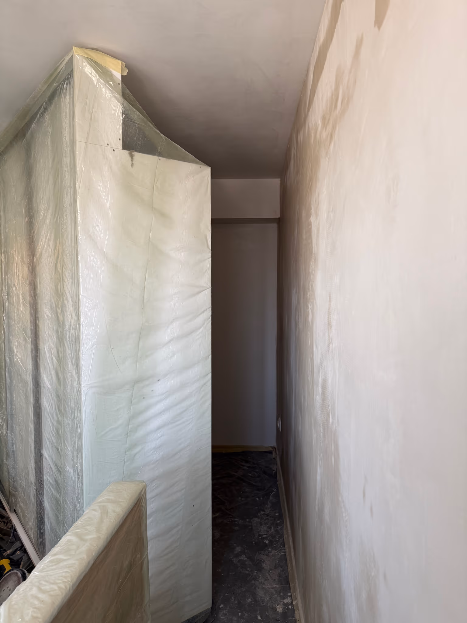 Zugrăveală apartament — În timpul renovării 2