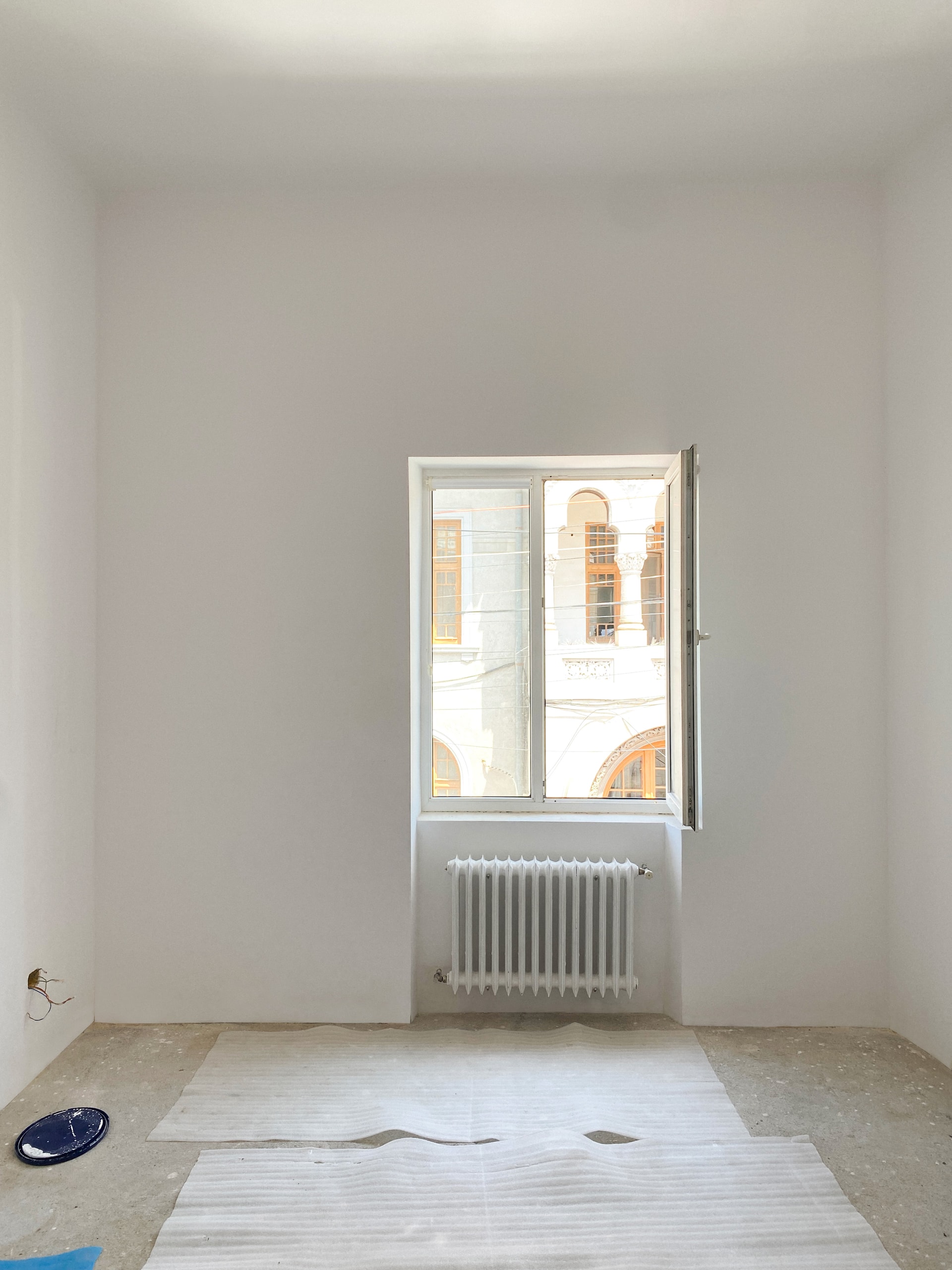 Zugrav Iași — Renovare apartament 2 camere (Iași — Independenței) — înainte/după 1 — după