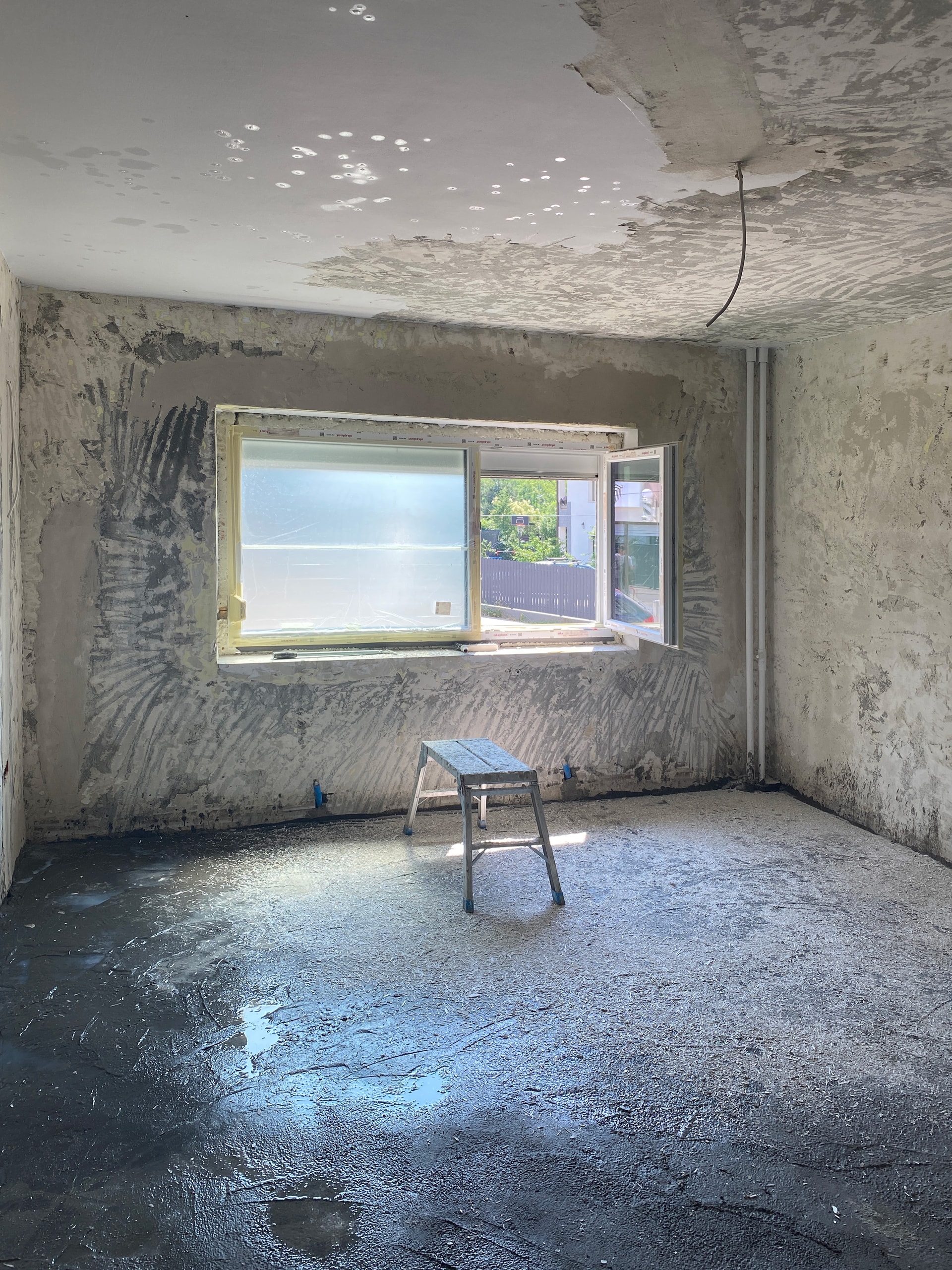 Zugrav Iași — Renovare apartament 2 camere (Iași — Tătărași) — înainte/după 1 — înainte