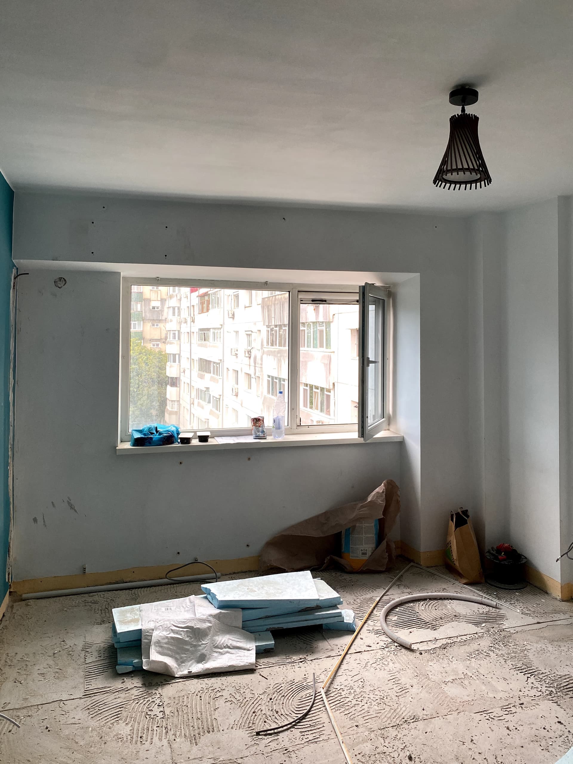 Zugrav Iași — 8. Renovare baie (Iași) — înainte/după 4 — înainte