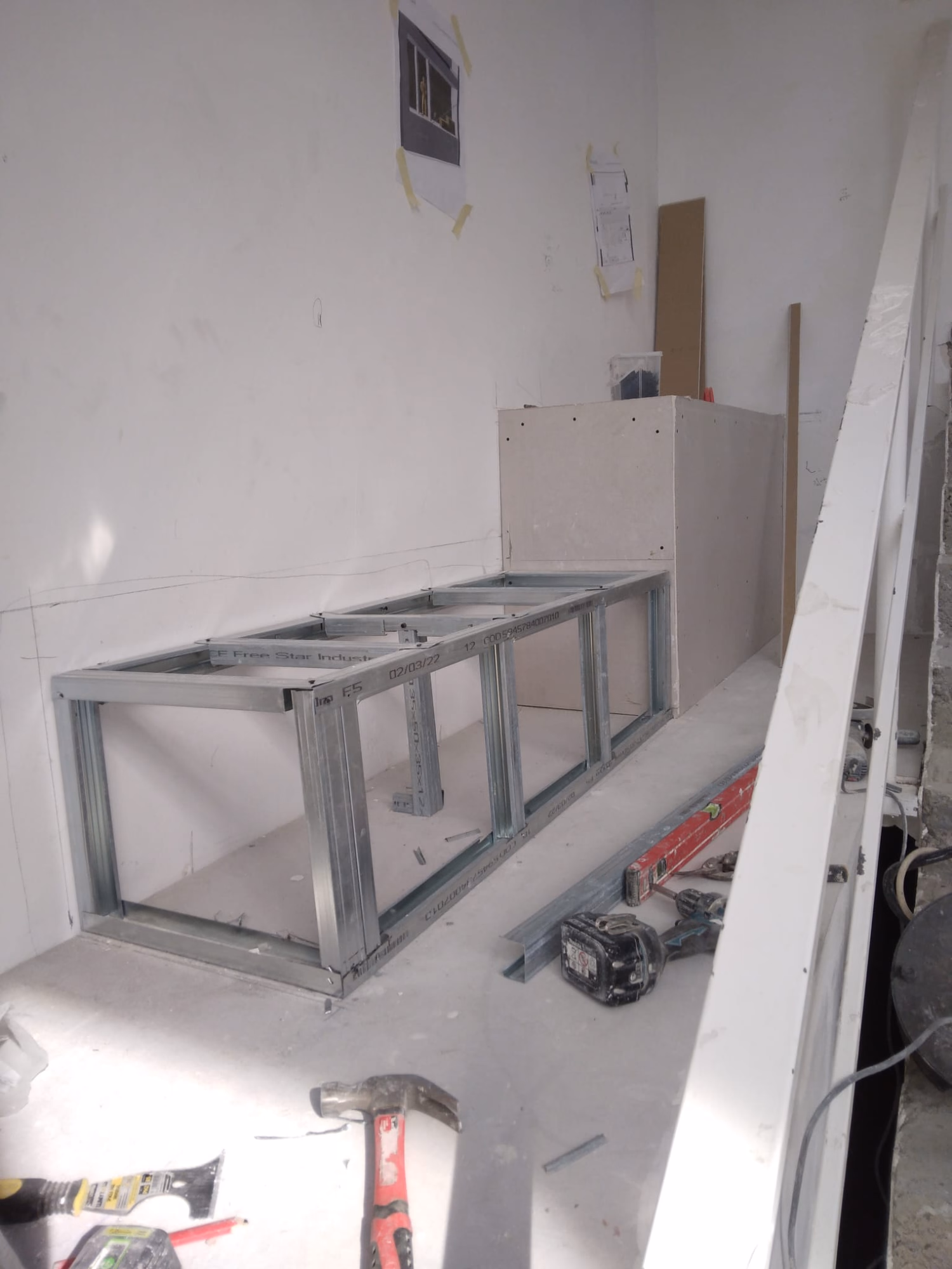 Zugrav Iași — Amenajare recepție (Botoșani) — În construcție 11