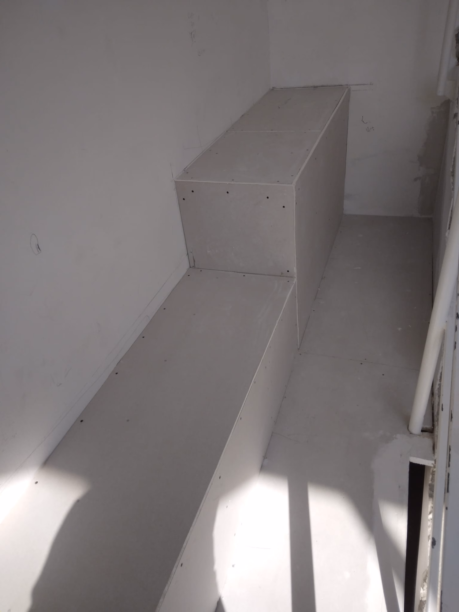 Zugrav Iași — Amenajare recepție (Botoșani) — În construcție 14