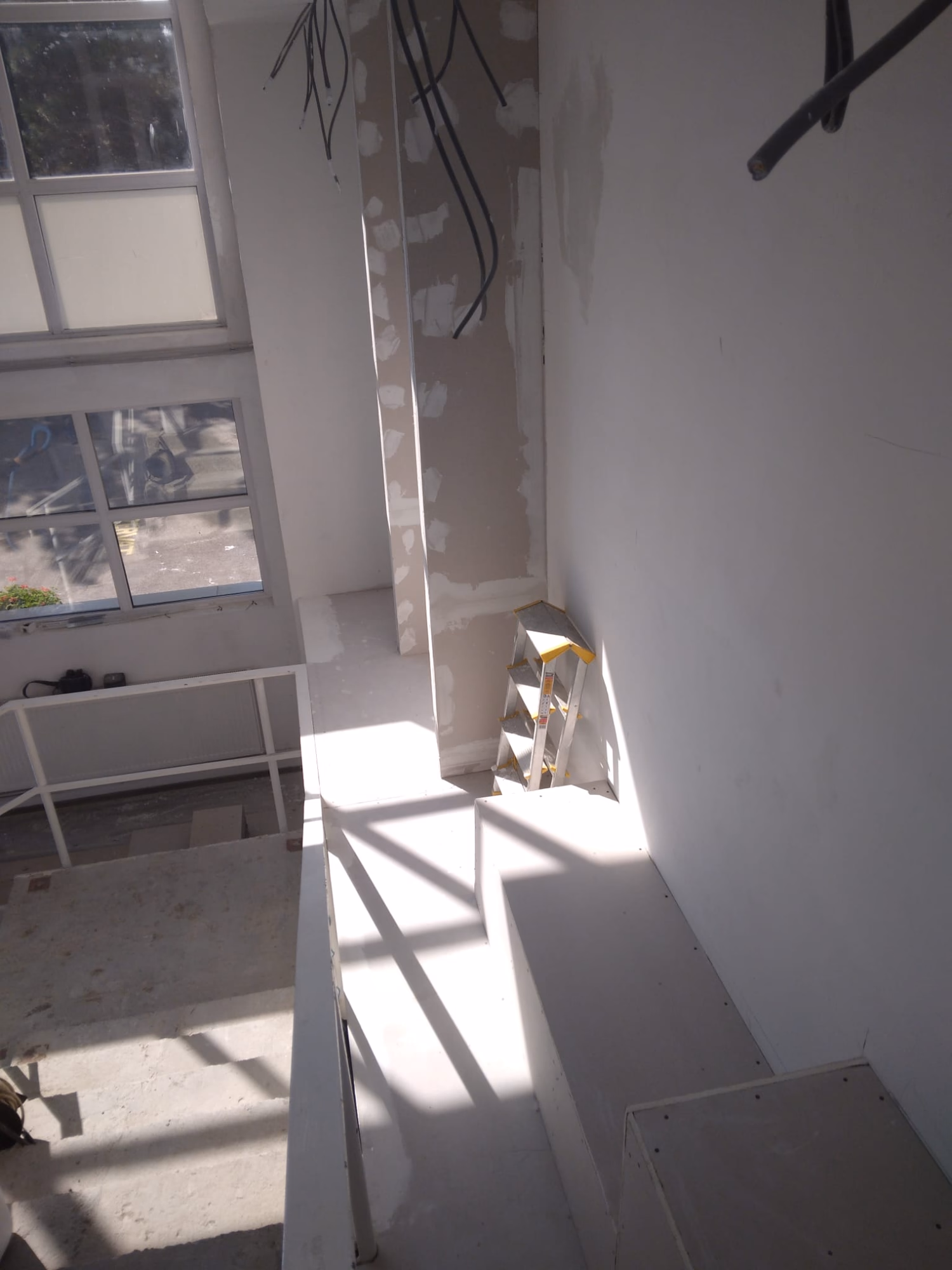 Zugrav Iași — Amenajare recepție (Botoșani) — În construcție 7