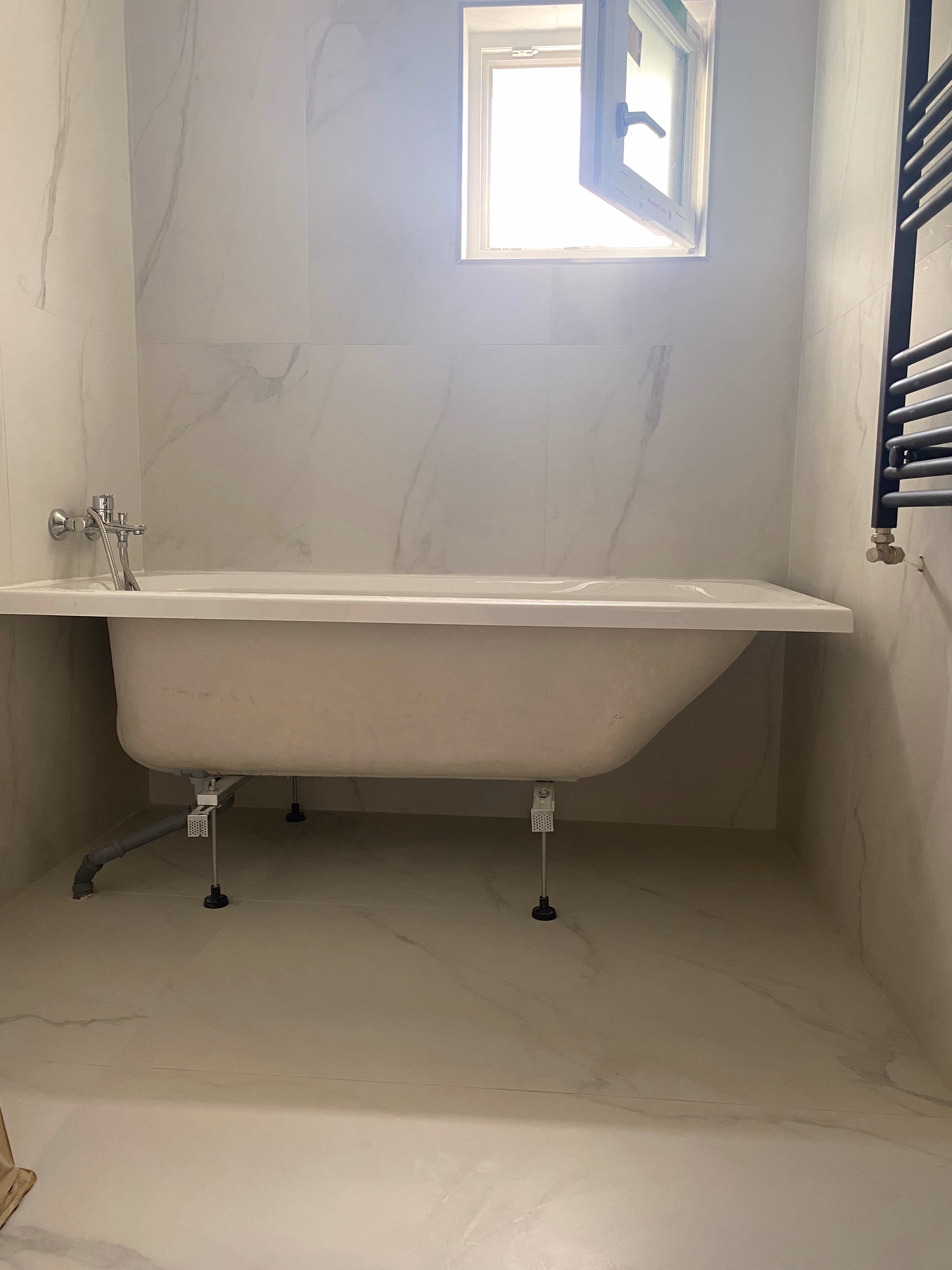 Zugrav Iași — Renovare apartament 2 camere (Iași — Tătărași) — După 2
