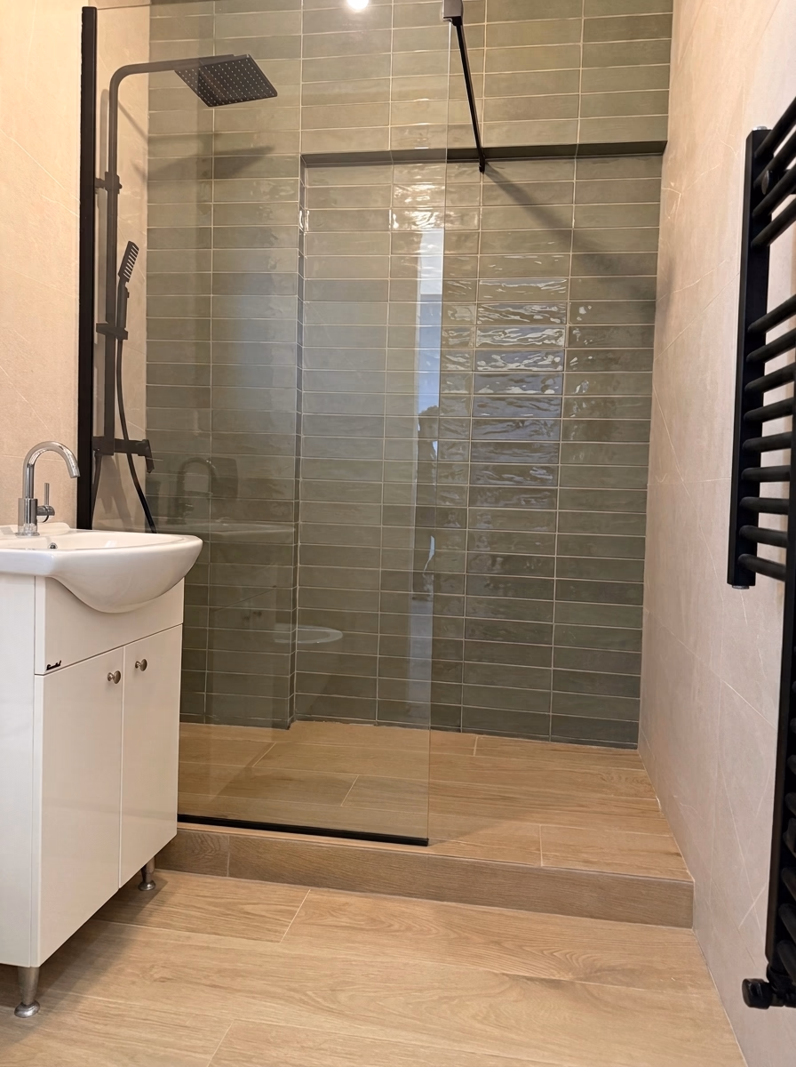 Zugrav Iași — Renovare baie (Iași) — Galerie 1