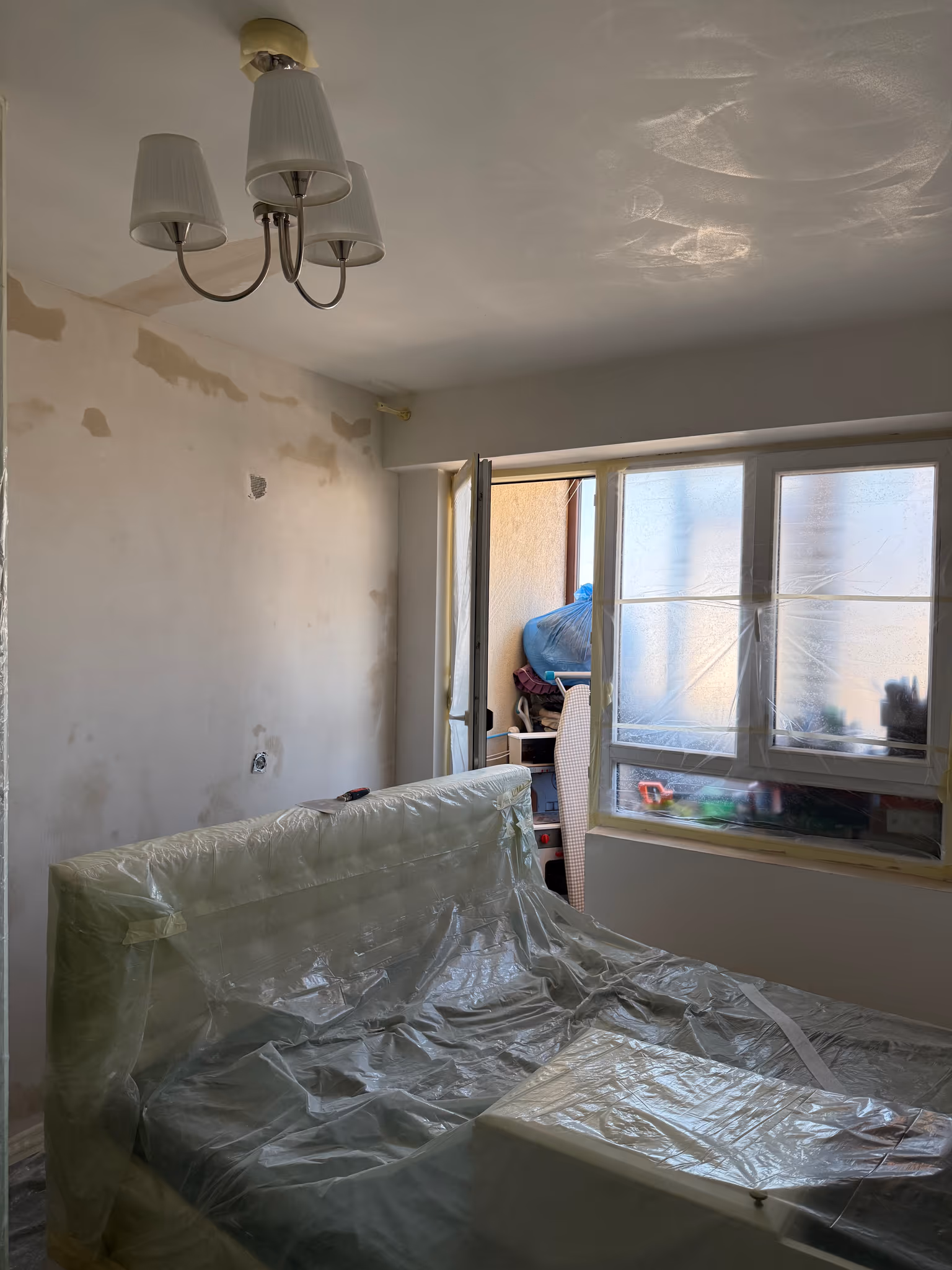 Zugrav Iași — Zugrăveală apartament (Iași — Vișoianu) — În construcție 5