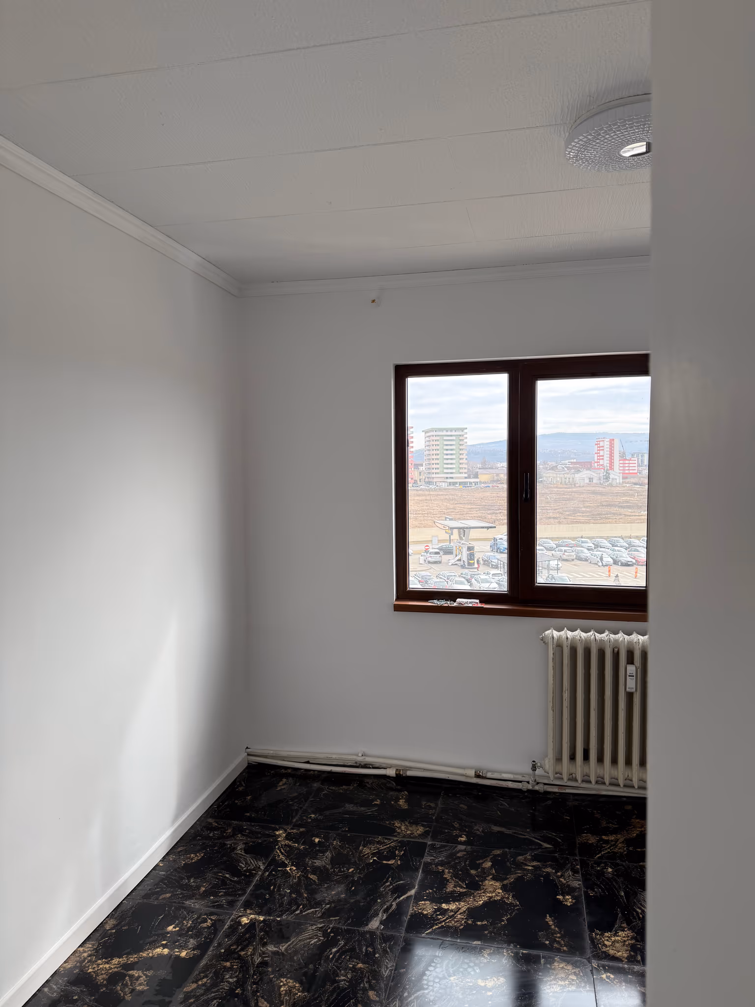 Zugrav Iași — Zugrăveală garsonieră (Iași) — După 3